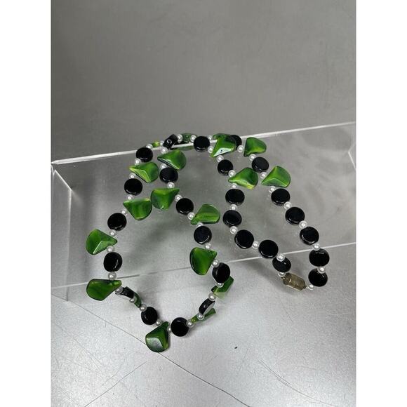 Vintage BEADED STATEMENT NECKLACE Green Black Unique - Picture 3 of 4